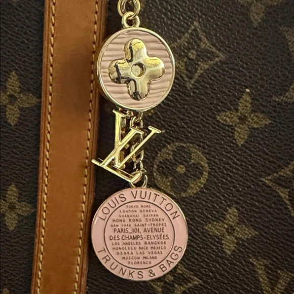 Gorgeous Pink Upcycled Louis Vuitton Bag Charm - Picture 3 of 9
